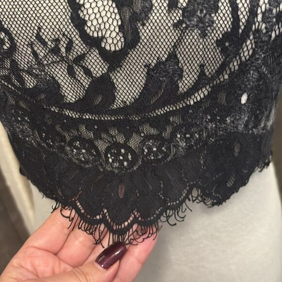 Alexander McQueen Chic White sweater Dress with Black Lace Overlay, S - Picture 3 of 9